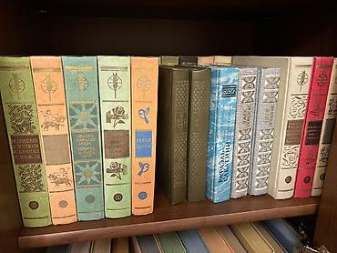 Спорт и хобби: Очень много книг и сборников сочинений. Состояние как новое. Эти — 2