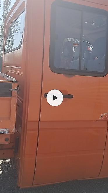 спринтер груза пассажир: Mercedes-Benz Sprinter грузовой бортовой, оранжевый. - Кабина — 4