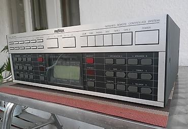 fiksna: U fabrickom stanju ispravan sve slike su originalne ako vas jos nesto — 3