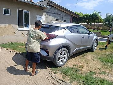 трекер авто: Toyota C-HR: 2018 г., 1.8 л, Вариатор, Бензин, Кроссовер — 9