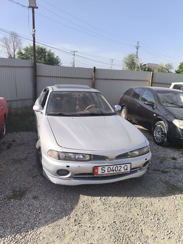 corolla runx: Mitsubishi Galant: 1993 г., 2 л, Механика, Бензин, Хетчбек