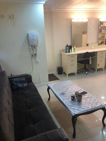 Digər kommersiya daşınmaz əmlakı: Əhmədli metrosunun yaxınlığında yerləşən 16 mərtəbəli binanın 1-ci — 9