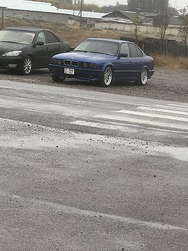 машина на час: BMW 5 series: 1994 г., 2.8 л, Седан — 4