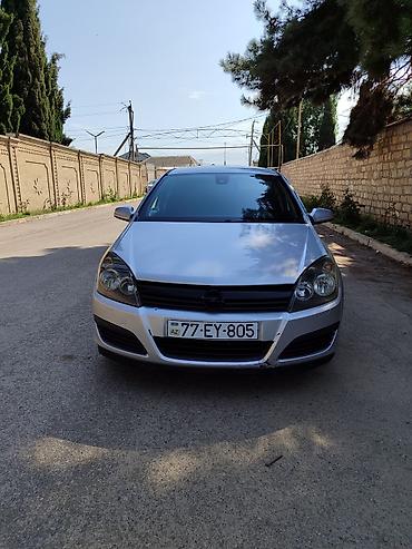 opel sükanı: Opel Astra: 1.3 l | 2006 il 377000 km Hetçbek — 2