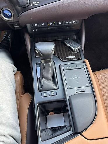 Lexus: Lexus ES: 2019 г., 2.5 л, Вариатор, Гибрид, Седан — 14