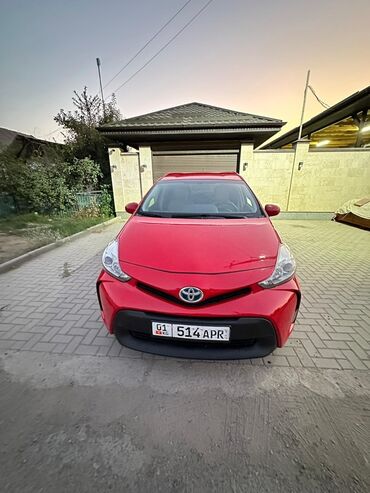 срочно в связи с переездом: Toyota Prius: 2015 г., 1.8 л, Автомат, Гибрид, Хетчбек