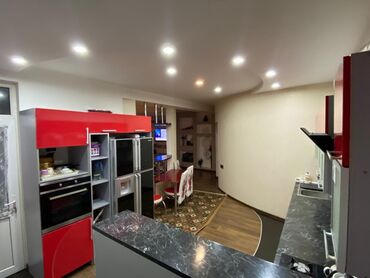 Uzunmüddətli kirayə mənzillər: Müasir dizaynlı geniş mənzil – studiya tipli salon və mətbəx - Böyük — 9