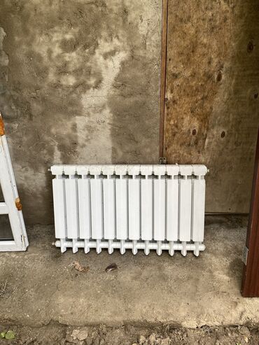 kombi radyator: İşlənmiş Panel Radiator Alüminium, Ünvandan götürmə, Ödənişli quraşdırma, Zəmanətsiz, Kredit yoxdur