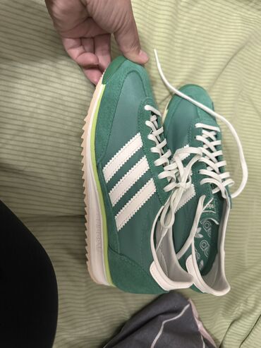 купить очки для зрения с накладками: Кроссовки, 36, Adidas Originals, Новый, цвет - Зеленый, Бесплатная доставка