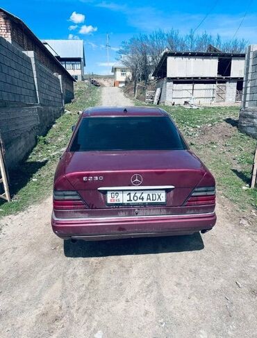 запчасти опель фронтера а: Mercedes-Benz W124: 1992 г., 2 л, Механика, Бензин, Седан