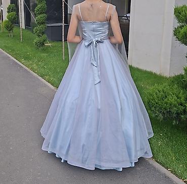 light blue: Нарядное длинное платье в пол цвета нежного ледяного голубого с — 4