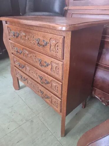 Stilske komode: Komoda u odlicnom stanju. Visina 65cm Sirina65cm Dubina 35cm na lalafo.rs — 5 Stilske komode: Komoda u odlicnom stanju. Visina 65cm Sirina65cm Dubina 35cm — 5