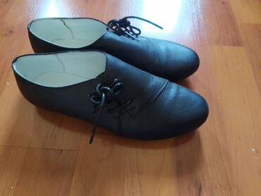 обувь для спорта: Натуральная кожа местного производства, 38 размер, один раз ношенные