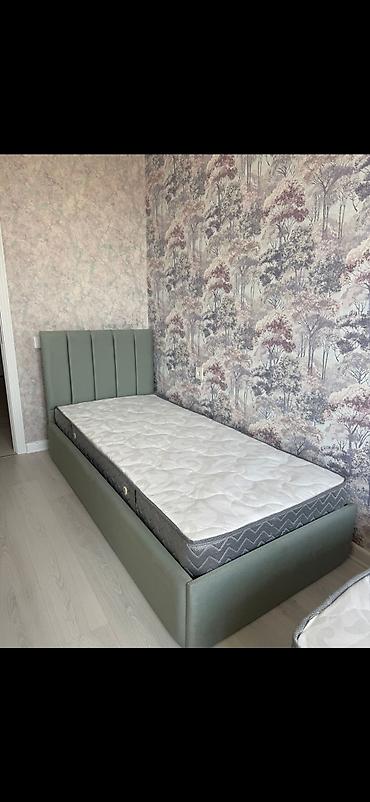 çarpayı başlığı: Tek nəfərlik taxt və döşək dəsti - Ölçü: təxmini 90x200 sm (şəkilə — 1