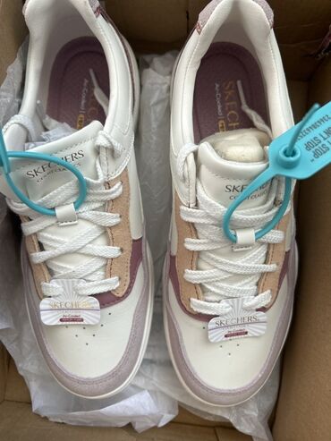 термо обувь женская: Кроссовки Skechers Court Classics - Модель: Skechers Court Classics -