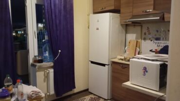 квартиры в аренду в баку: Yasamal Mida Yasayis Kompleksinde 9/4 3 otagli bos menzil Kiraye