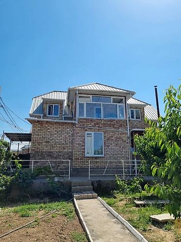 Продажа коттеджей и домов: СРОЧНО ПРОДАЁТСЯ ДОМ !! 110м², 2 этажа Описание:3 спальни,просторный — 14