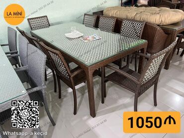 Yataq otağı dəstləri: Balkon üçün, Açılmayan, Dördbucaq masa, 8 stul