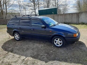 лейлек авто: Volkswagen Passat: 1993 г., 1.8 л, Механика, Бензин, Универсал