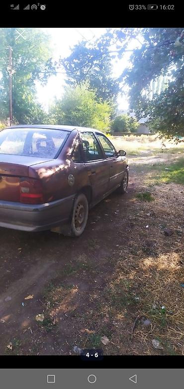 ход: Opel Vectra: 1991 г., 1.5 л, Механика, Бензин, Седан — 2