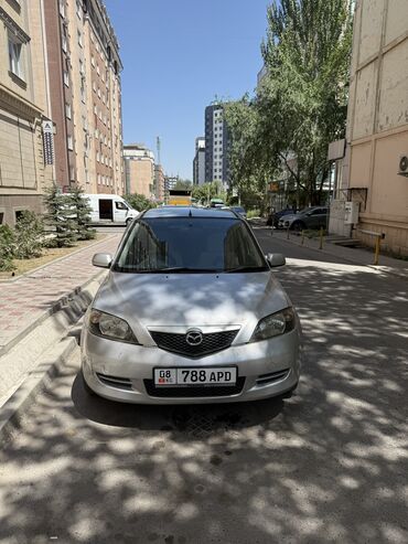 срочно срочно продаю машина: Mazda Demio: 2003 г., 1.3 л, Автоматические, Бензин, Хэтчбэк