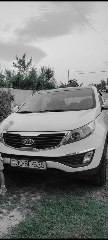 фольксваген бак: Kia Sportage: 2 l | 2011 il Ofrouder/SUV