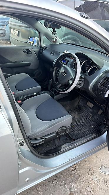 fit 2007: Honda Fit: 2002 г., 1.3 л, Автомат, Бензин, Хэтчбэк — 7