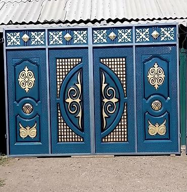 Распашные ворота: Металлические уличные ворота современного дизайна - Материал — 9