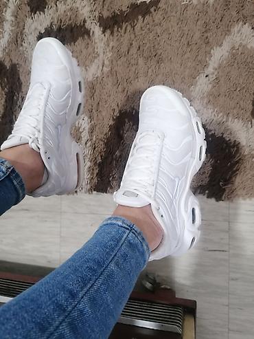 icine o: Nike tn 38 24 i odgovara 38 nisu iznosane jer su mi vece i nesto smeta — 1