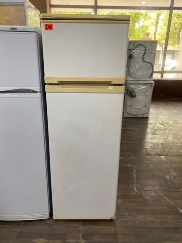 Blenderlər: 2 qapılı Beko Soyuducu Satılır, rəng - Ağ