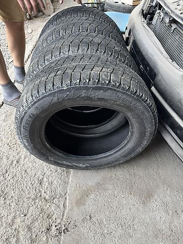 11 00 20: Комплект зимних шин Bridgestone Blizzak Revo 2. - Размер: 195/65 R15 — 5