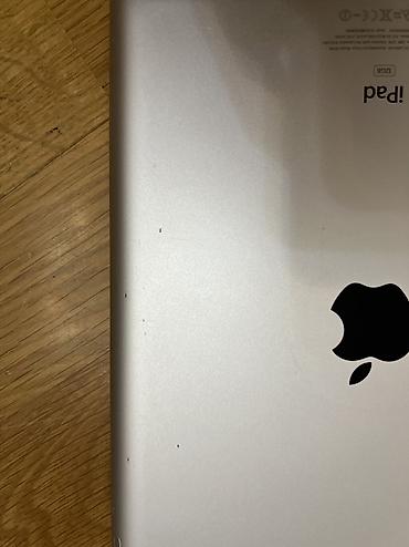 купить айпад в баку: IPad 2 – 32 GB, vəziyyəti yaxşıdır. iOS versiyası 9.3.5-dir, buna görə — 4