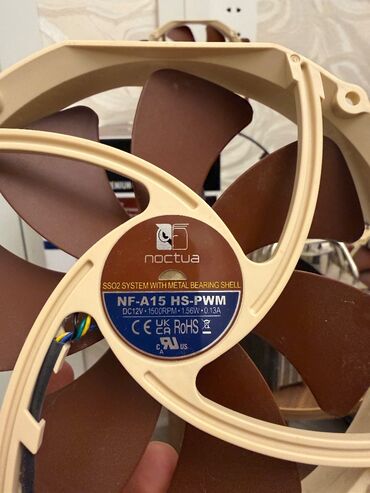 Soyutma sistemləri: Ideal veziyetdedir. Uzerinde 3 kuler verilir (sadə), əldə əlavə biri — 4