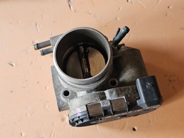 Дроссельные заслонки: Дроссельная заслонка Audi 1998 г., Б/у, Оригинал, Германия — 10