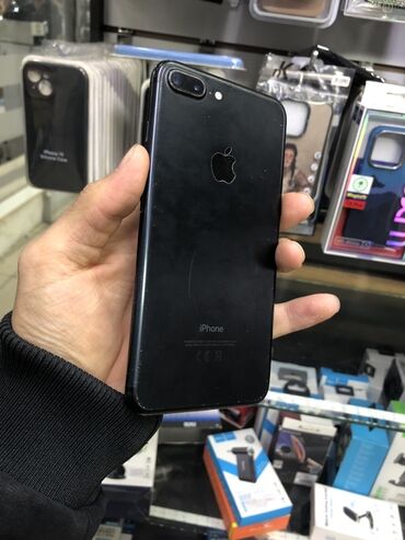 ipod nano 7: IPhone 7 Plus, Колдонулган, 128 ГБ, Кара, Коргоочу айнек, Каптама, 100 %