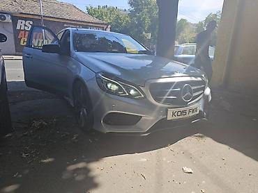 bafo auto: Delovi za Mercedes E klasu w212 E300 E350 
Kompletan auto u delovima — 2