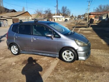 Honda: Honda Fit: 2004 г., 1.3 л, Вариатор, Бензин, Хэтчбэк