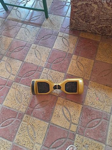 ninebot e2 pro: Özünütarazlayan skuter (hoverboard) - Rəng: qızılı - Korpus: parlaq — 2