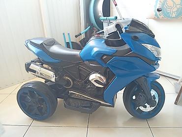 мотоцикл для детей: Uşaq üçün elektrikli üçtəkərli motosiklet – mavi rəng - Korpus: idman — 1