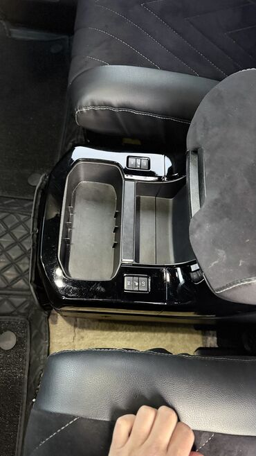 Toyota: Toyota Sequoia: 2008 г., 4.7 л, Автомат, Газ, Внедорожник — 19