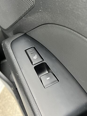 Hyundai: Hyundai Avante: 1.6 l | 2016 il Sedan — 15