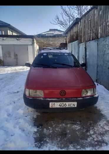 Volkswagen: Volkswagen Passat: 1992 г., 1.8 л, Механика, Бензин, Универсал