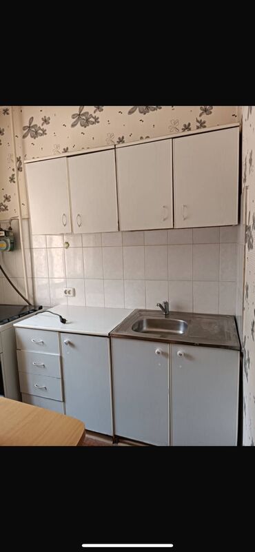 кухный уголок бу: Ашкана гарнитуру, Колдонулган, түсү - Ак, ДСП, Өзү алып кетүү