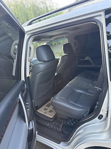 lend cruizer: Toyota Land Cruiser: 2010 г., Бензин, Внедорожник — 7