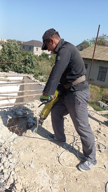 Digər tikinti xidmətləri: Söküntü işlərinin görülməsi . bağ işlərinin görülməsi . ətraflı zəng