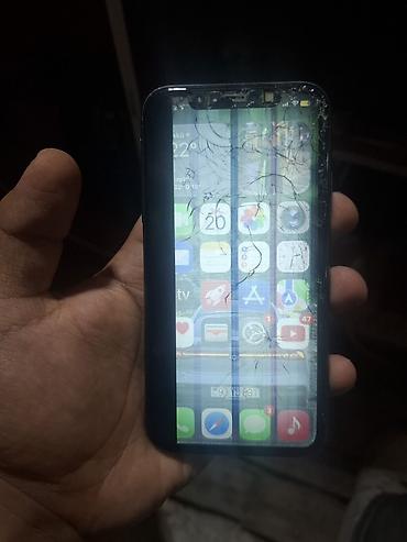 se iphone: IPhone 11, 64 GB, Qara, Qırıq — 1