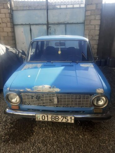 2101: VAZ (LADA) 2101: 1.3 l. | 1980 il | 233555456 km. Sedan