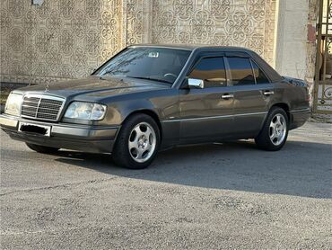 авто легковые: Mercedes-Benz W124: 1995 г., 2.2 л, Автомат, Бензин, Седан