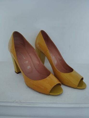 Tuflilər: Tuflilər, Ölçü: 40, rəng - Sarı, Yeni — 8