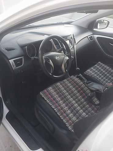 geely monjaro белый: Hyundai i30: 2016 г., 1.6 л, Механика, Бензин, Универсал — 4